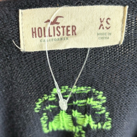 HOLLISTER NAVY BLUE GREEN PALM TREE GRAPHIC PRINT SWEATER SIZE XS - Picture 5 of 5